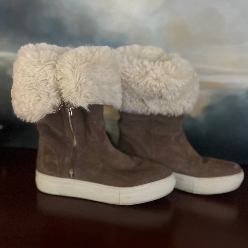 Cool Weather J Slides Fur Lined Boots - Like New … - image 1